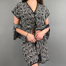 Load image into Gallery viewer, Vintage Lily of France two piece sleep set