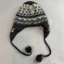 Load image into Gallery viewer, Vintage hand knitted hat
