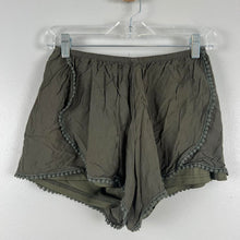 Load image into Gallery viewer, Ya Los Angeles shorts
