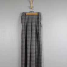 Load image into Gallery viewer, New York &amp; Company plaid pants
