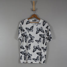 Load image into Gallery viewer, SHEIN butterfly t-shirt
