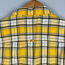 Load image into Gallery viewer, Club room plaid button down
