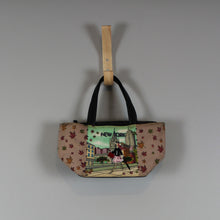 Load image into Gallery viewer, Retro New York mini purse
