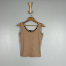 Load image into Gallery viewer, A’NUE LIGNE tank top
