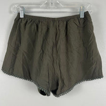 Load image into Gallery viewer, Ya Los Angeles shorts
