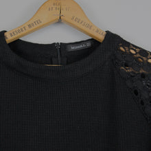 Load image into Gallery viewer, Miholl lace long sleeve
