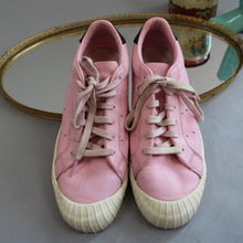 Load image into Gallery viewer, Adidas classic pink sneaker
