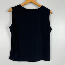 Load image into Gallery viewer, Basic black tank top
