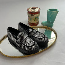 Load image into Gallery viewer, Bamboo bedazzled loafers
