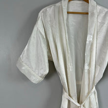 Load image into Gallery viewer, Vintage Petra fashions robe
