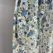 Load image into Gallery viewer, Vintage floral nightgown
