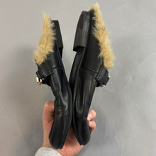 Load image into Gallery viewer, Steve Madden Khloe mules
