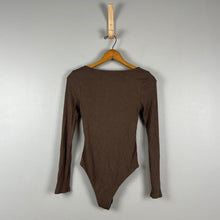 Load image into Gallery viewer, SHE + SKY long sleeve bodysuit
