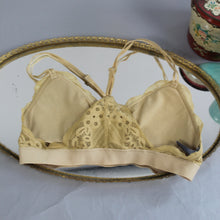 Load image into Gallery viewer, Aerie lace bralette
