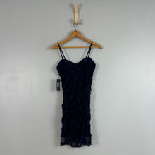 Load image into Gallery viewer, Lulus lace dress
