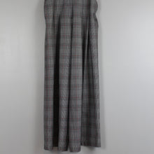 Load image into Gallery viewer, New York &amp; Company plaid pants
