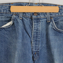 Load image into Gallery viewer, Vintage rare orange tab Levi’s
