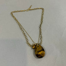 Load image into Gallery viewer, Vintage monet necklace
