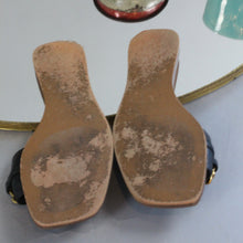 Load image into Gallery viewer, Steve Madden sandals
