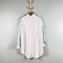 Load image into Gallery viewer, Victoria’s Secret sleep shirt
