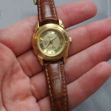 Load image into Gallery viewer, Retro Elgin Swiss watch
