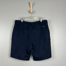 Load image into Gallery viewer, IZOD golf shorts

