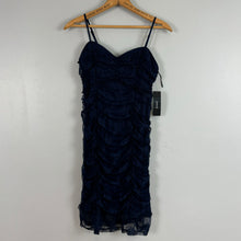 Load image into Gallery viewer, Lulus lace dress
