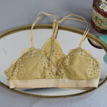 Load image into Gallery viewer, Aerie lace bralette
