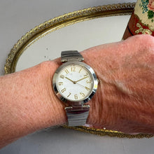 Load image into Gallery viewer, retro stretchy watch
