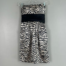 Load image into Gallery viewer, Vintage JUMP zebra dress
