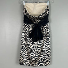 Load image into Gallery viewer, Vintage JUMP zebra dress
