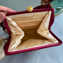 Load image into Gallery viewer, Vintage MM evening bag
