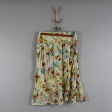 Load image into Gallery viewer, Vintage cherry skirt
