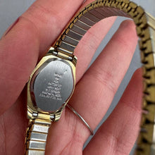 Load image into Gallery viewer, Retro gold watch
