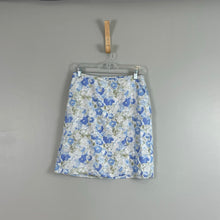 Load image into Gallery viewer, L.L. bean floral skirt
