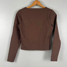 Load image into Gallery viewer, Abercrombie &amp; Fitch long sleeve
