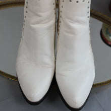 Load image into Gallery viewer, Circus by Sam Edelman booties
