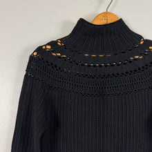 Load image into Gallery viewer, Retro elie tahari sweater
