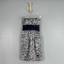 Load image into Gallery viewer, Vintage JUMP zebra dress
