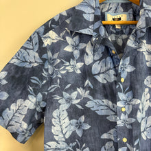 Load image into Gallery viewer, Joseph Abboud dress shirt
