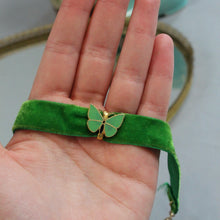 Load image into Gallery viewer, Vintage butterfly choker
