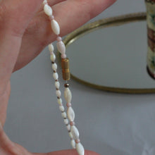 Load image into Gallery viewer, Vintage beaded necklace
