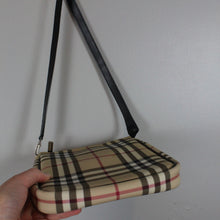 Load image into Gallery viewer, Burberry London crossbody
