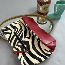 Load image into Gallery viewer, Y2K zebra statement bag
