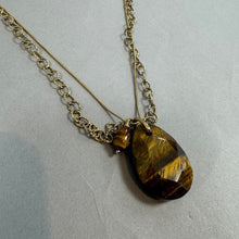 Load image into Gallery viewer, Vintage monet necklace
