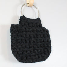 Load image into Gallery viewer, Vintage crochet bag
