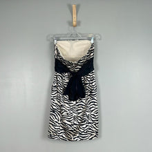 Load image into Gallery viewer, Vintage JUMP zebra dress
