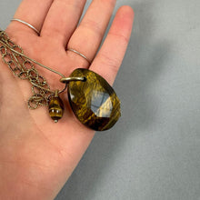 Load image into Gallery viewer, Vintage monet necklace
