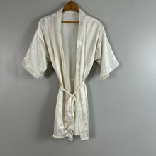 Load image into Gallery viewer, Vintage Petra fashions robe
