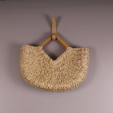 Load image into Gallery viewer, Beachy straw bag
